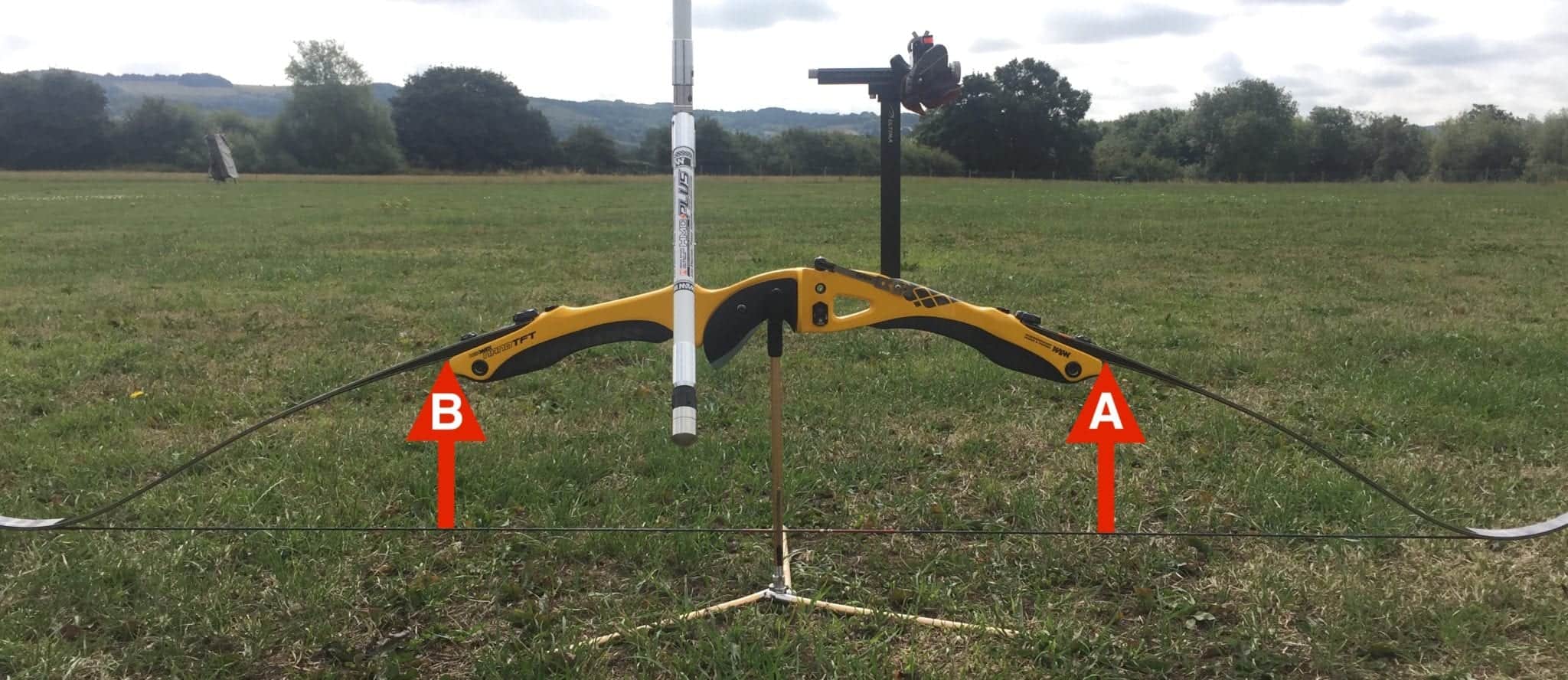 Olympic recurve bow tiller measurement for pre-tuning setup