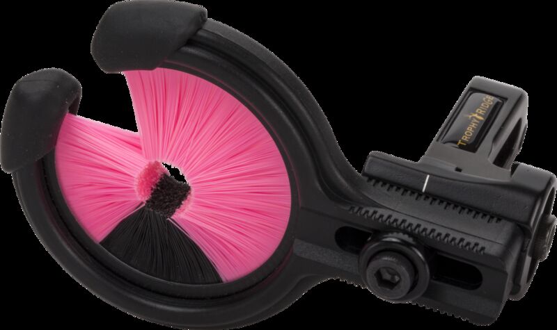 Whisker biscuit full containment arrow rest holding arrow secure for bowhunting