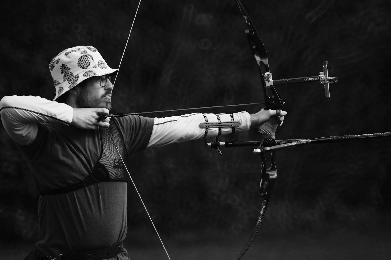 Barebow archer drawing recurve bow during team competition setting world record