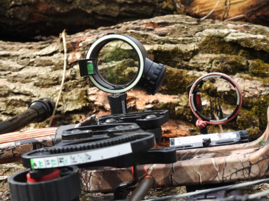 Multi-pin and single-pin bow sights side by side comparison