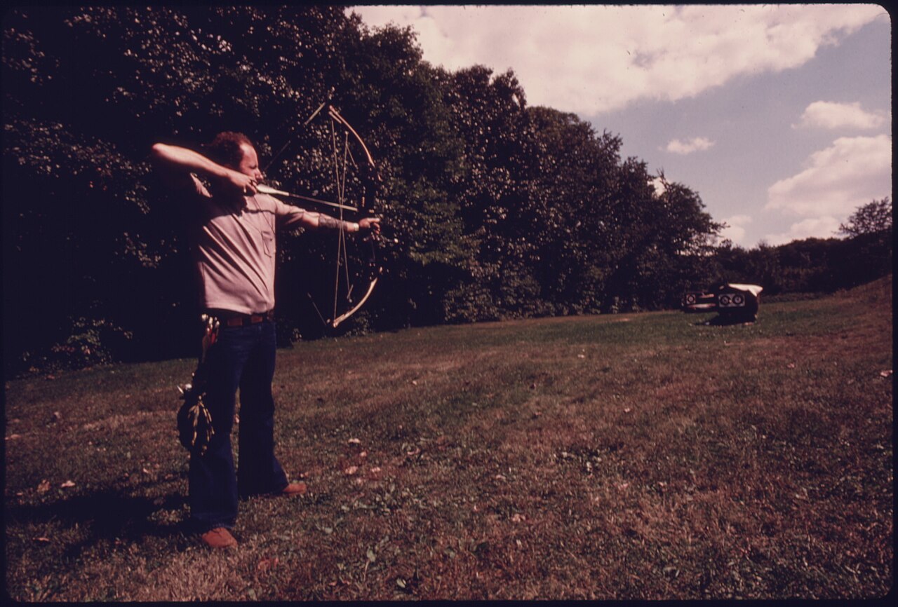 compound bow hunting