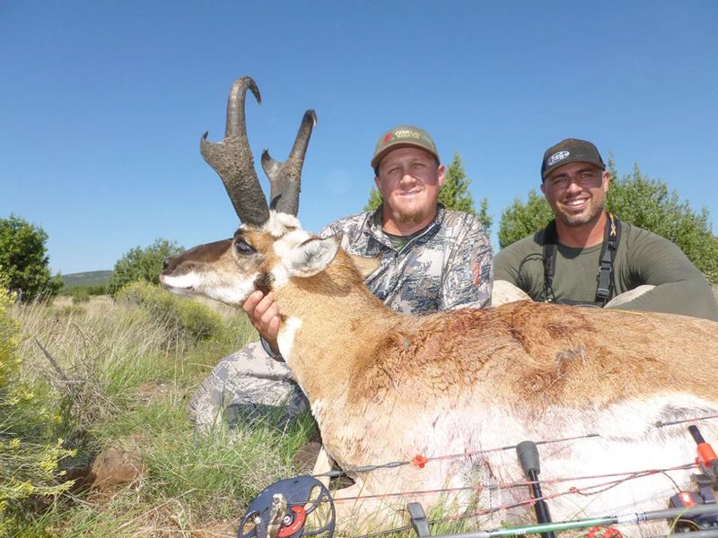 Antelope bowhunting success after spot and stalk approach in open country