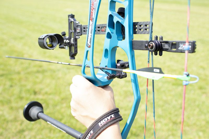 Launcher arrow rest types compound bow with sight
